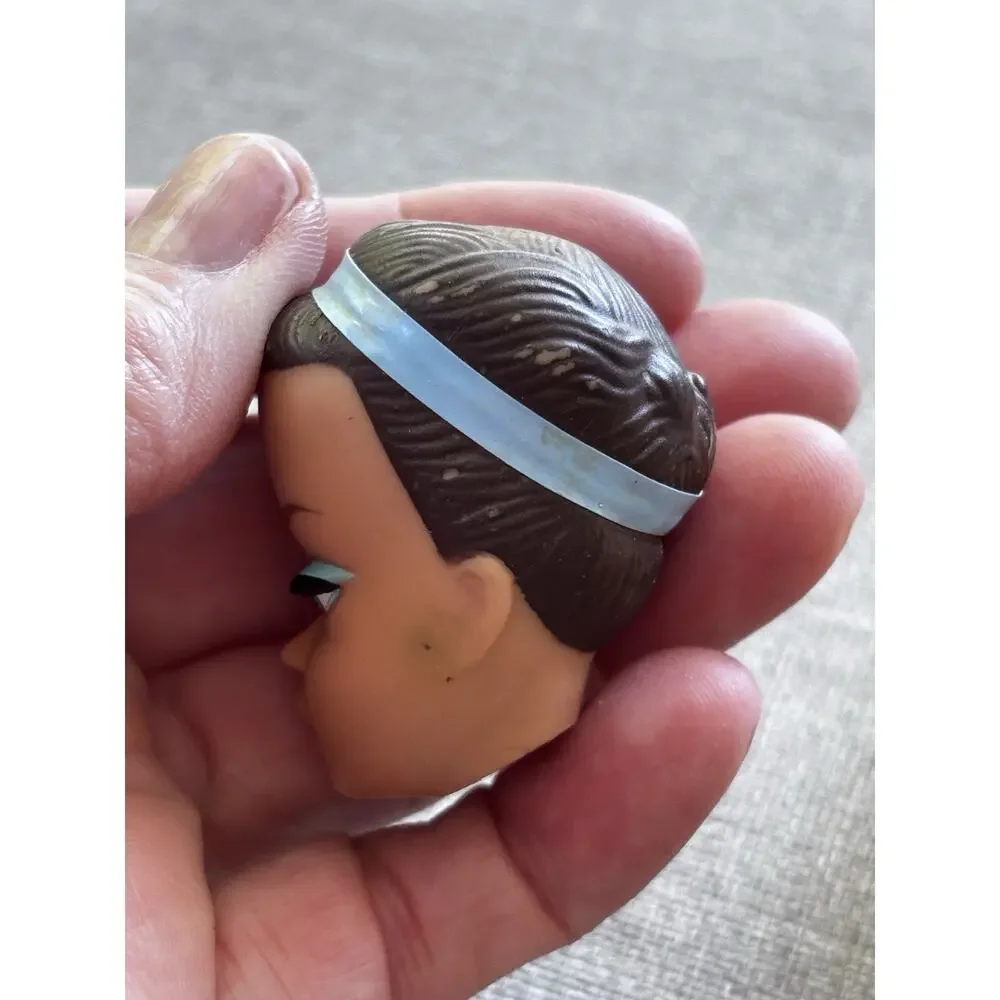 VINTAGE BARBIE 1960'S FASHION QUEEN HEAD W/BLUE HEADBAND ONLY! VERY NICE VINTAGE